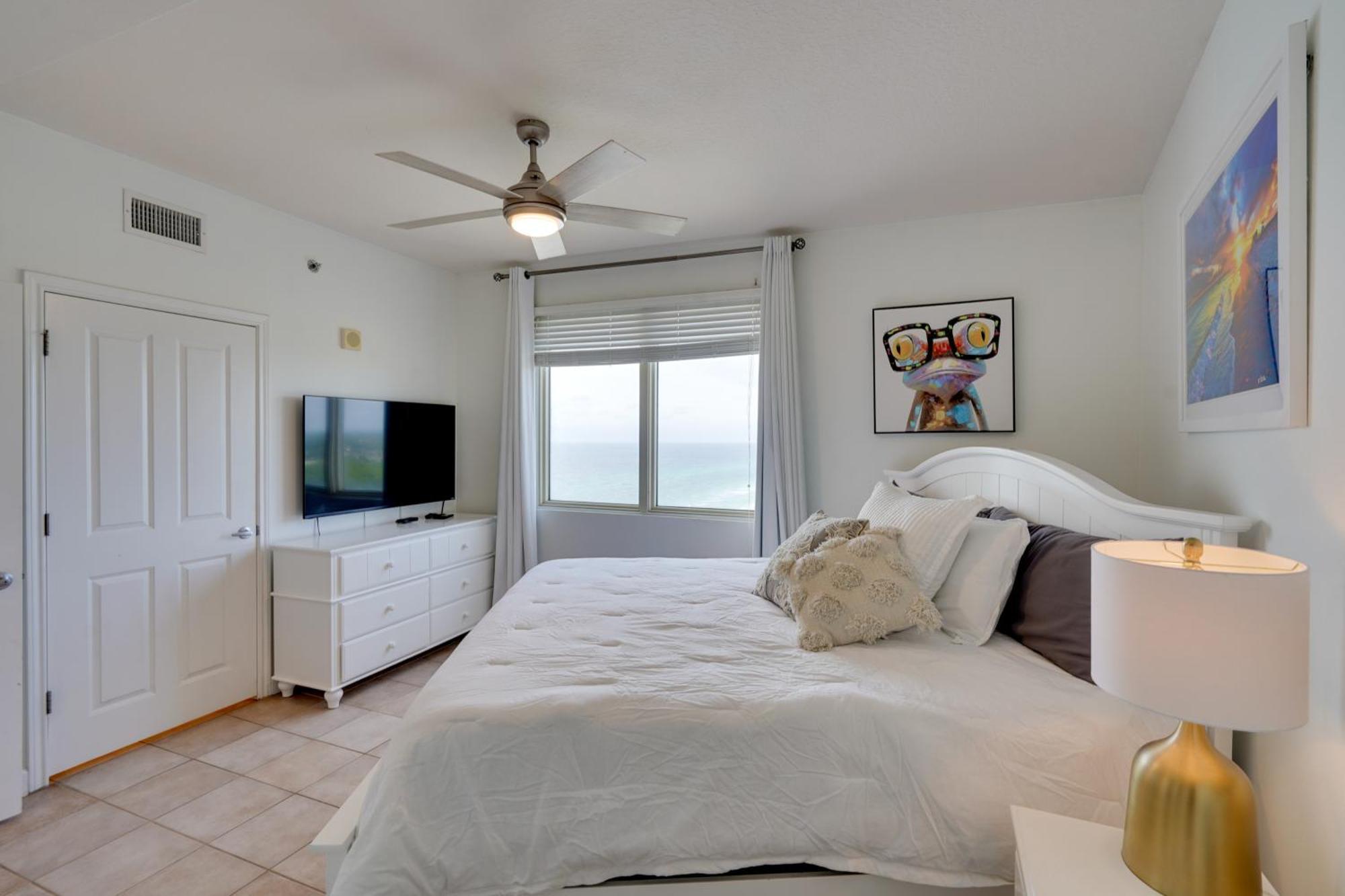 Beachfront Pcb Condo With Ocean View, Pool Access! Panama City Beach Bagian luar foto